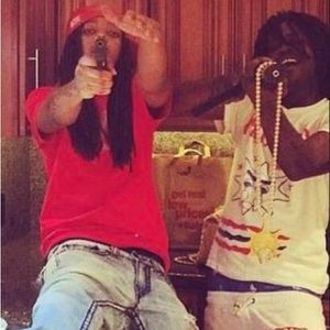 Meet your Posher, Sylmphuni